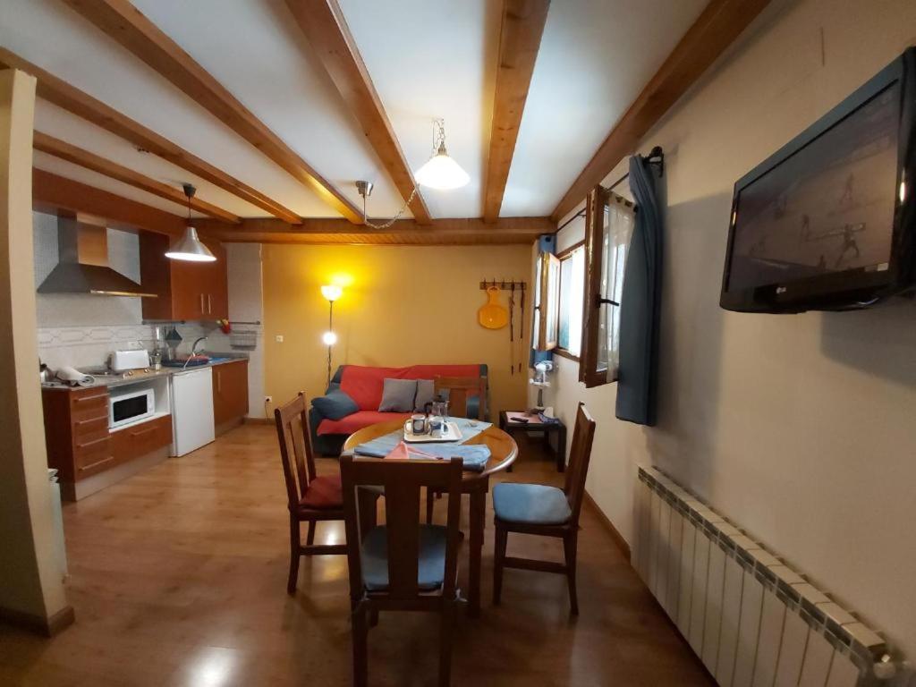 Apartaments Arenys De Boi Бой Экстерьер фото
